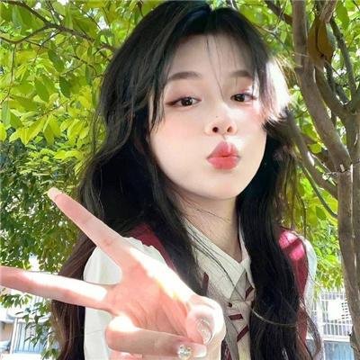当女孩恋爱时 在线观看封面